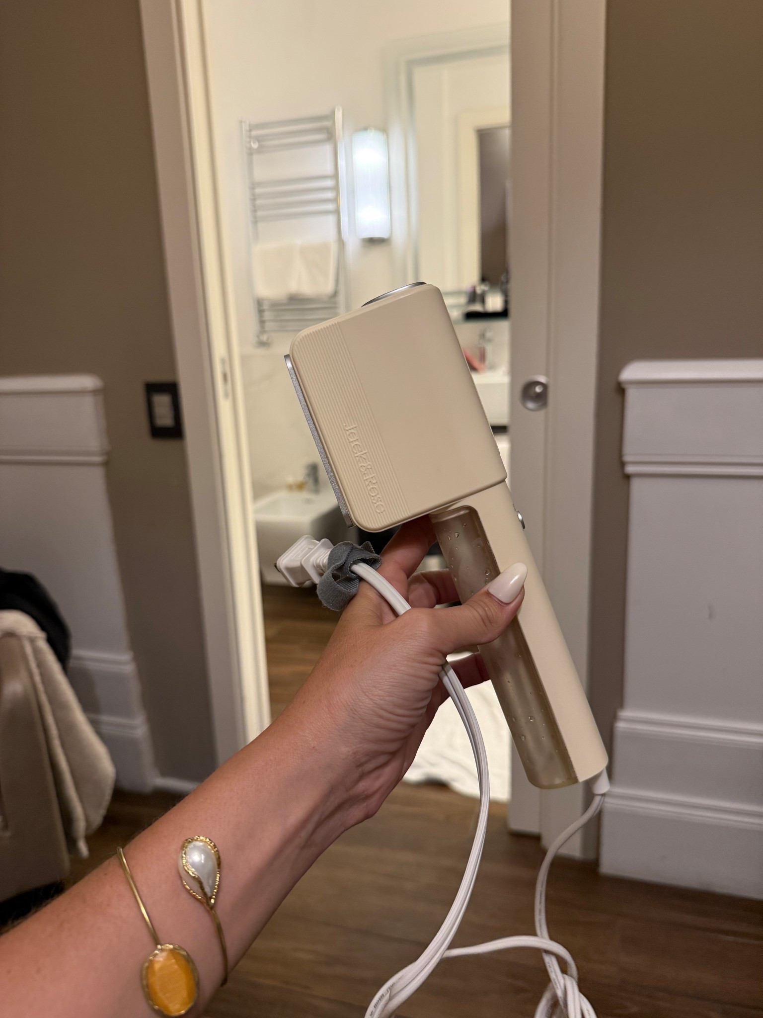 The best travel steamer! Used for our entire Italy trip by everyone. 