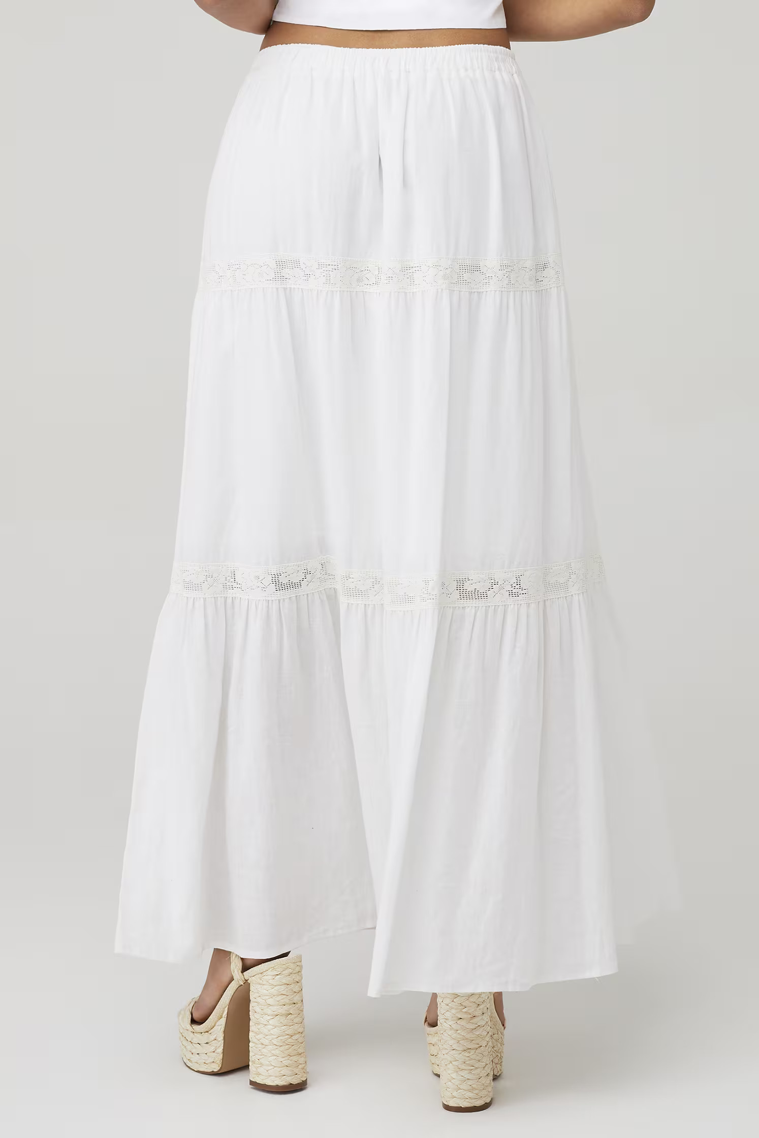 DOVE SKIRT | FashionPass