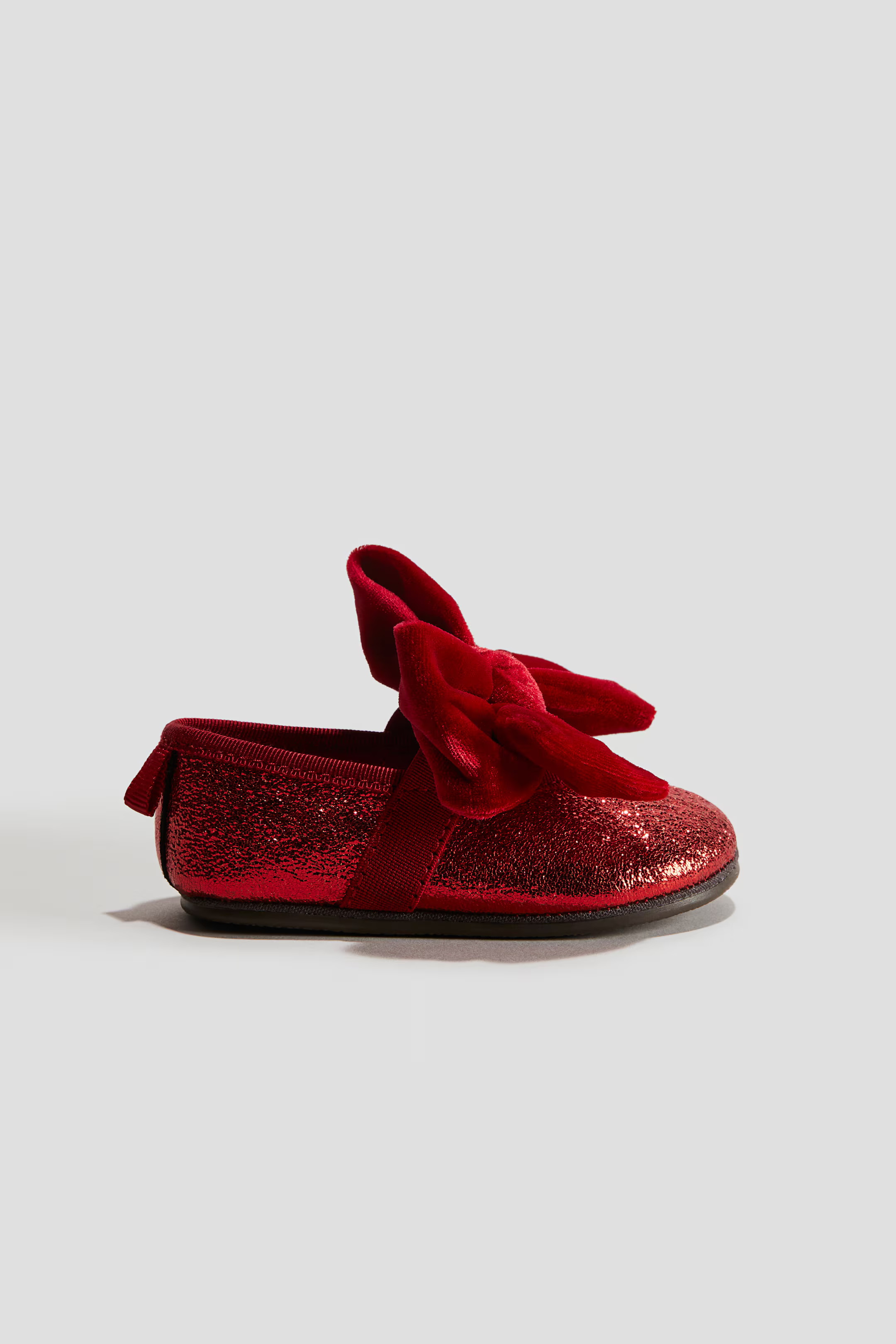 Velvet-Bow Ballet Flats | H&M (US + CA)