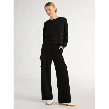 Scoop Women’s and Women’s Plus Ultimate Scubaknit Wide Leg Cargo Sweatpants Sizes XS-4X | Walmart (US)