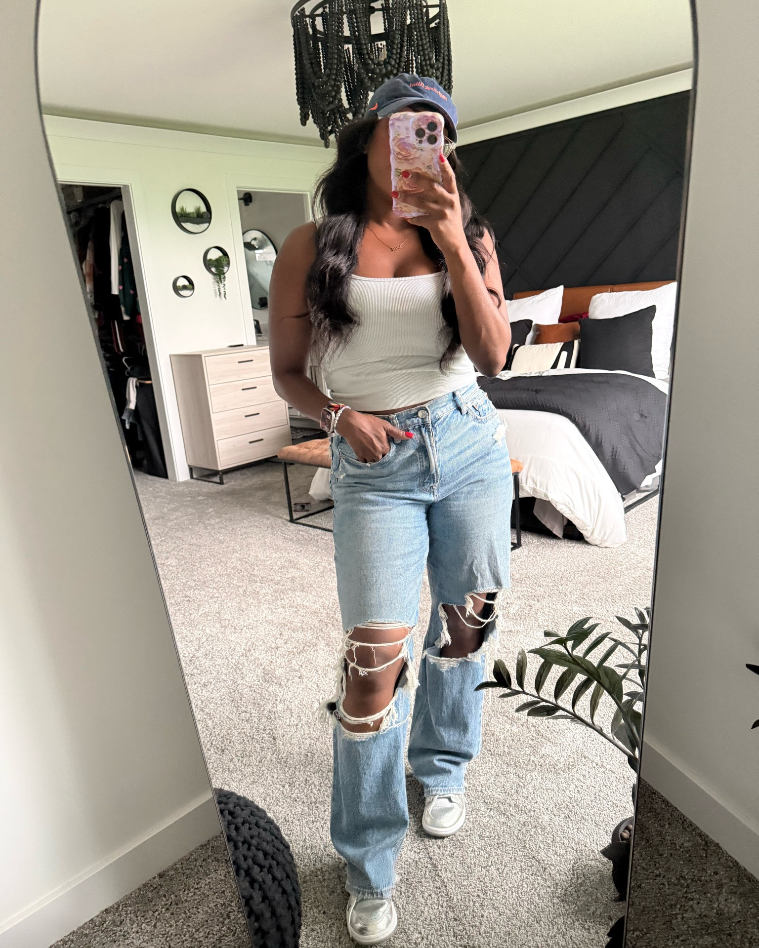 Another great baggy jean find on my quest to not give off I’m a millennial. I’m usually a 8/10 at AE. These are a 10. Also linked some of my favorite ribbed tanks that I wear alllll the time ❤️

#LTKootd #LTKOver40 #LTKgrwm