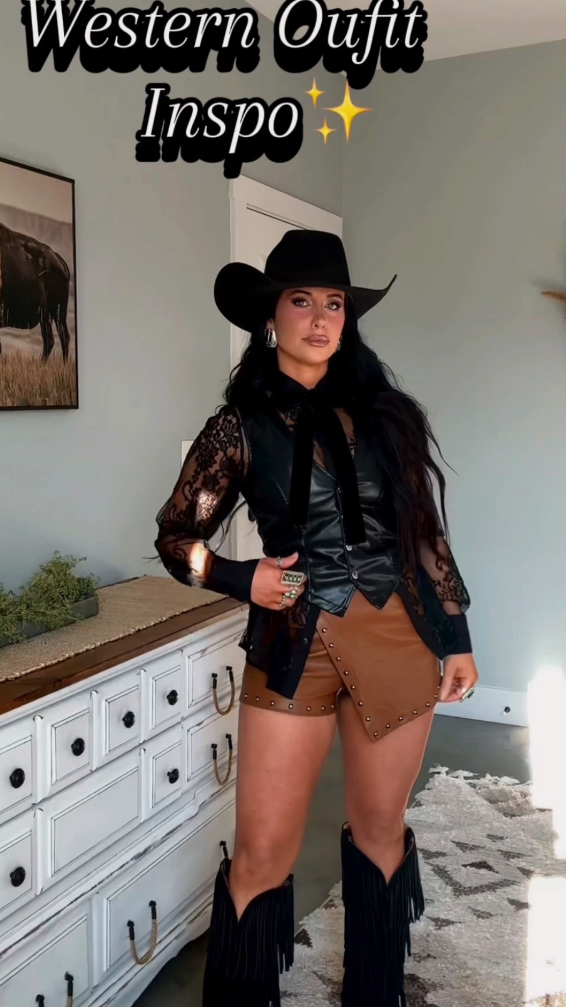 Wearing the HillBetty silver buckle earrings🫶🏼

#westernfit #westernfashion #westernoutfitinspo 