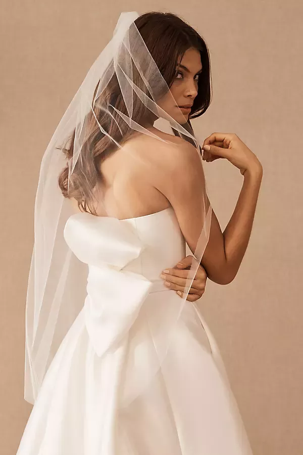 Roesia Pearl Veil