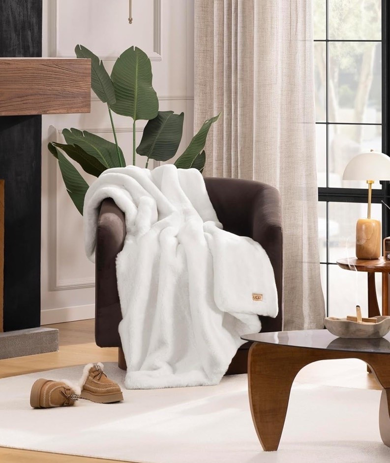 UGG Throw Blanket Deal | Over 50% Off

You’re probably not shopping for blankets in the middle of summer… but this is exactly when I buy them. 🤍

The UGG throw blanket is on sale for $45 (regularly $92)! If you’ve been wanting one for your couch, bed, or cozy fall refresh, this is a great time to grab it before the price goes back up.

#affiliate #LTKSale

#LTKHome #LTKSaleAlert #LTKSeasonal