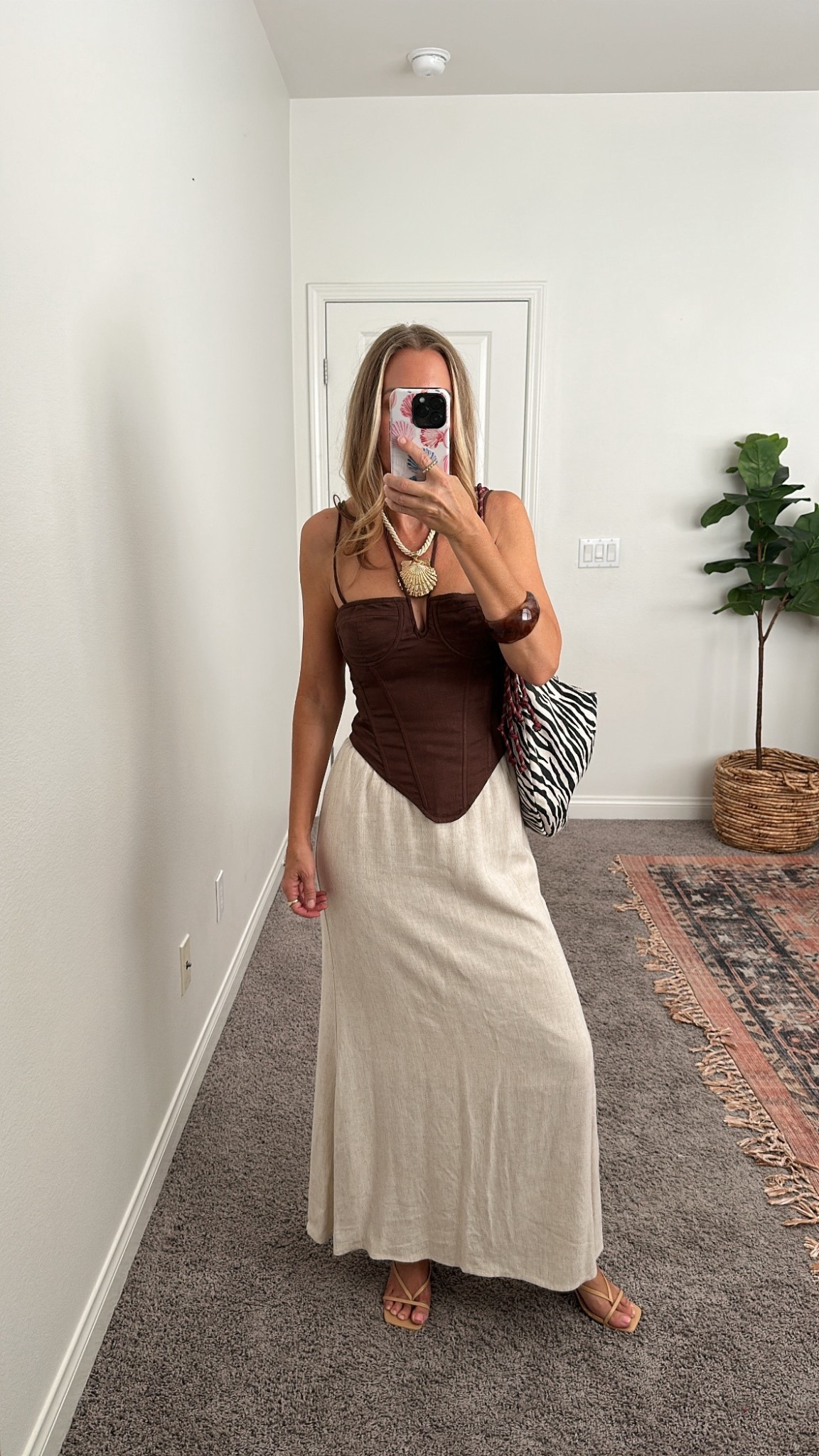 Amazon outfit in prime deal

#LTKSeasonal #LTKFindsUnder100 #LTKStyleTip