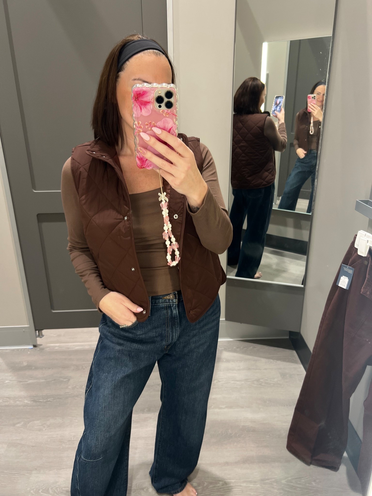 Love the corset top paired with this thin puffer vest! 🍁 

#LTKMidsize #LTKFallSale #LTKFindsUnder50