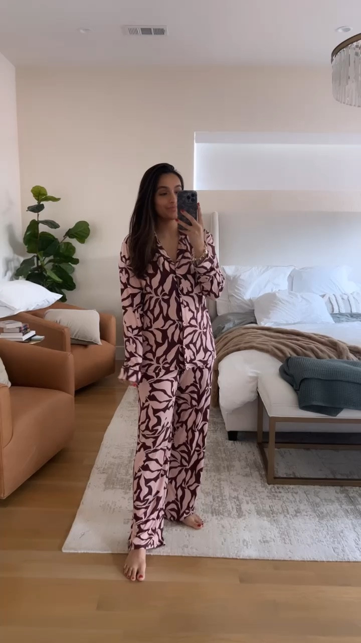My favorite Pajamas from the Nordstrom anniversary sale! Wearing a size medium. 

#LTKFindsUnder100 #LTKxNSale