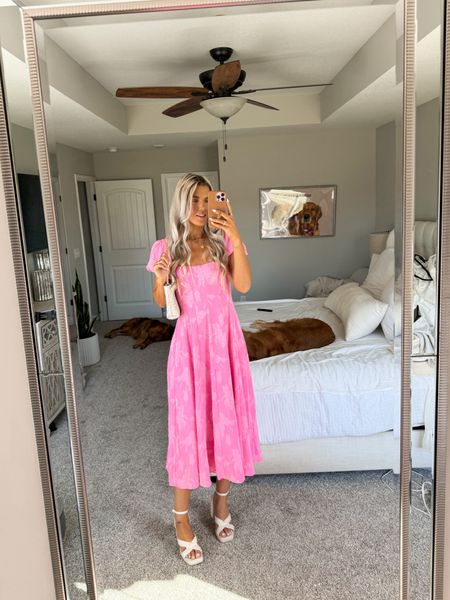 wearing a size small in dress! it has an elastic back panel too 🙌🏼 perfect for all of your spring and summer events: weddings g guest, baby shower, brunch etc! 

#LTKstyletip #LTKshoecrush #LTKSeasonal