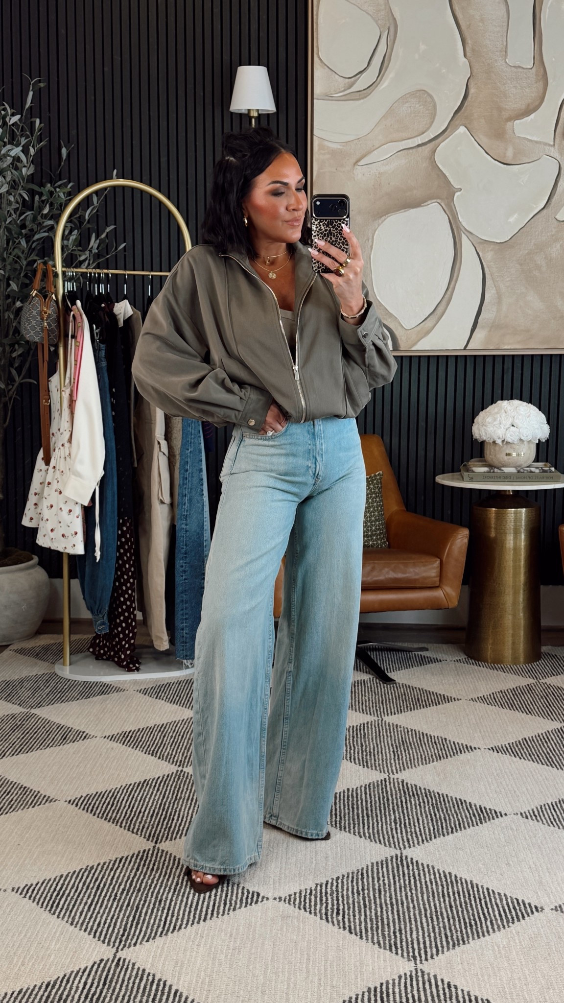 The perfect throw on and go fit. 

Small in jacket and tank 
26 in jeans 