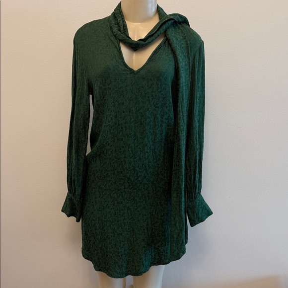 H&M Dark Green Long Sleeve Dress | Poshmark