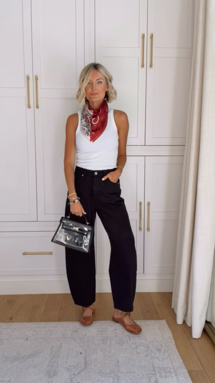 Obsessed with this easy game day look from @Target 😍 this bandana comes in several other colors for lots of different schools! Wearing S/2.

Loverly Grey, Target find, Target fashion, game day outfit ideas, white tank outfit, black barrel jeans, black barrel denim

#LTKootd #LTKSeasonal