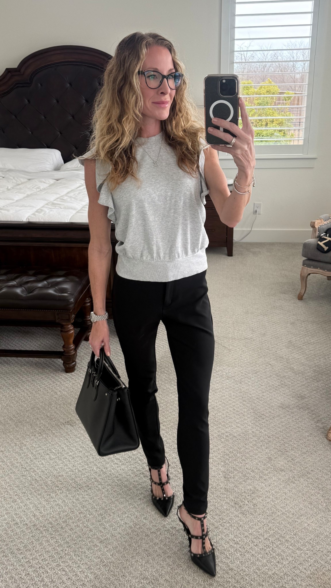 🩶🖤🩶🖤🩶

#LTKootd #LTKOver40 #LTKmomlife