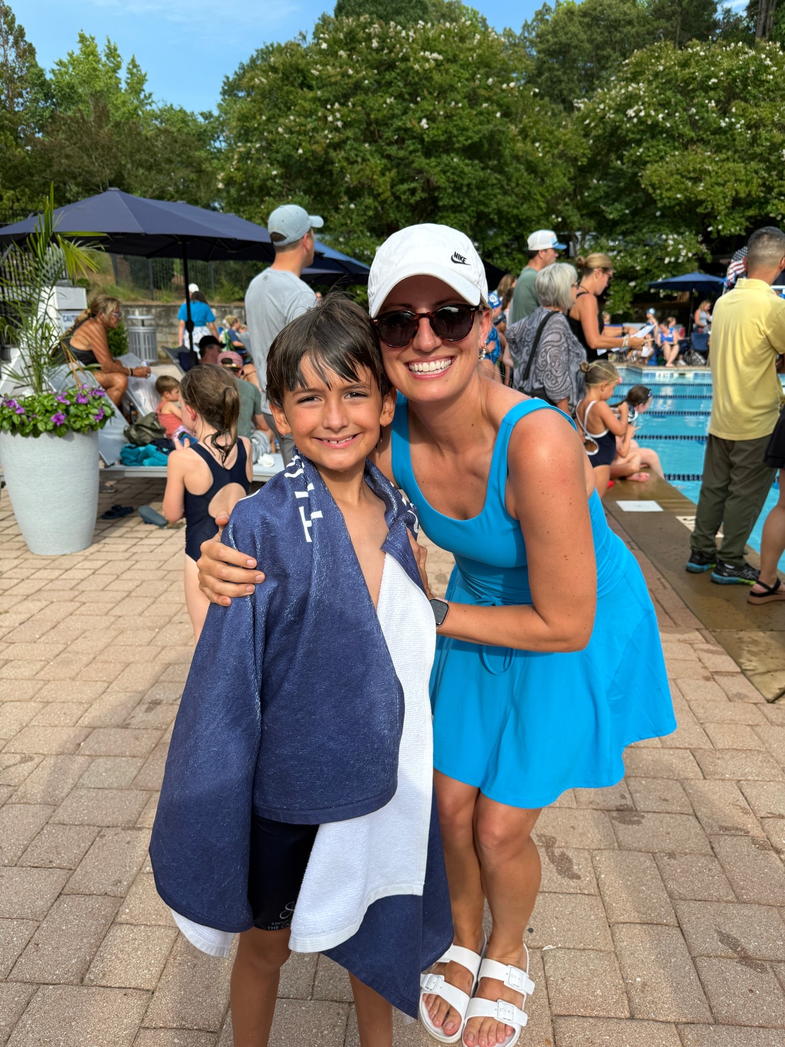 Sporty & bright 💙☀️
Whether I’m cheering at a swim meet or playing  tennis, this bright blue set is always a fave! It’s lightweight, flattering, and seriously eye-catching — I get so many compliments every time I wear it! 🙌


#LTKactivewear #LTKmomstyle #LTKsummerstyle #tennisfit #swimmeetstyle #activewearoutfit #sportychic #blueonblue #boldandbright #athleisurestyle #LTKfit

#LTKFindsUnder50 #LTKActive #LTKSeasonal