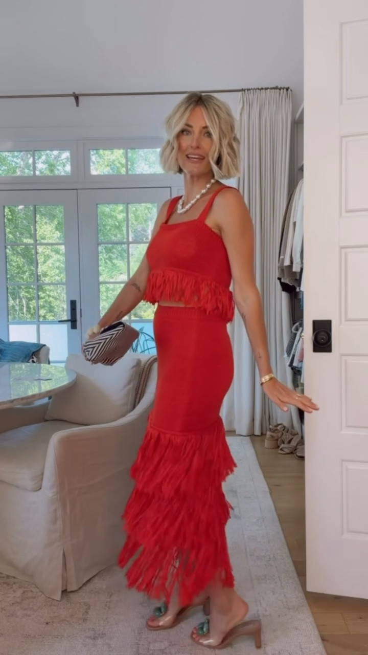 How fun is this set?! I love the fringe detail & think it’ll be perfect for vacation 😍 

Loverly Grey, red matching set, vacation outfit ideas, fringe matching set

#LTKSeasonal #LTKTravel #LTKootd