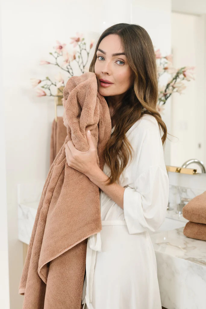 Premium Plush Bath Towels | Cozy Earth