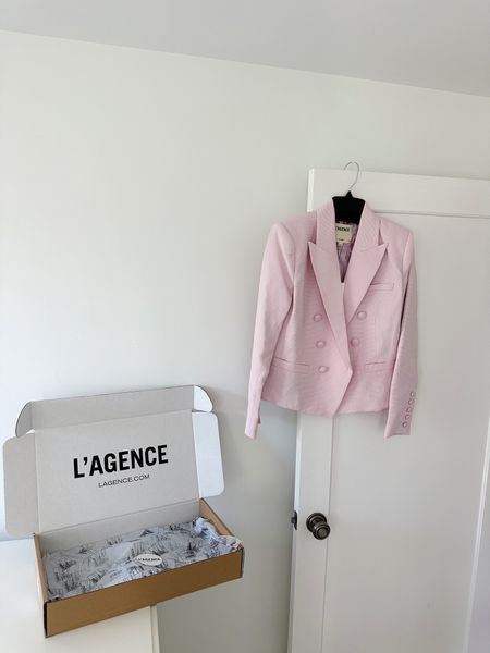 New pink blazer gifted to me by L’AGENCE! Perfect for spring! 