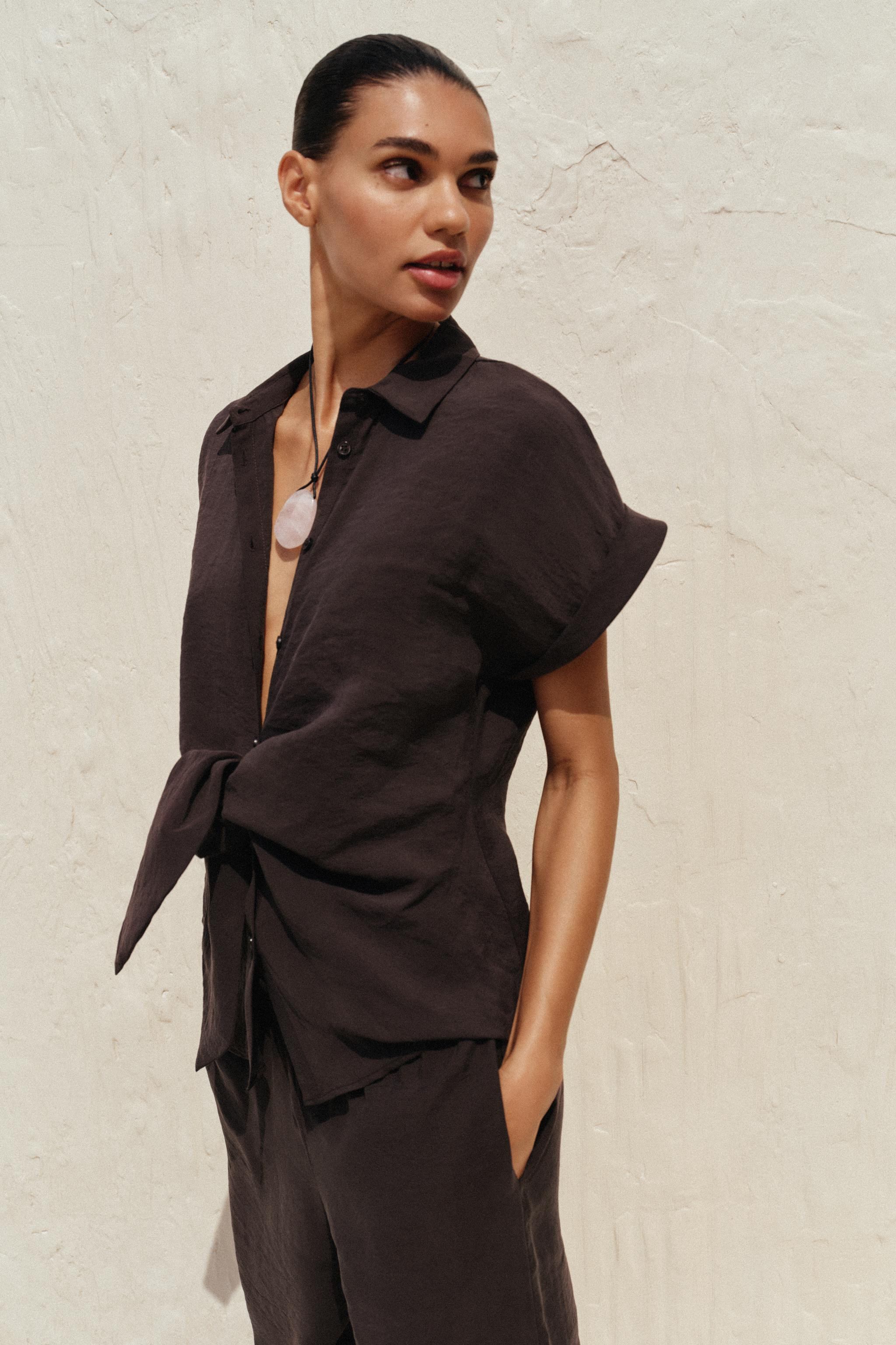 FRONT KNOT SHIRT | Zara US