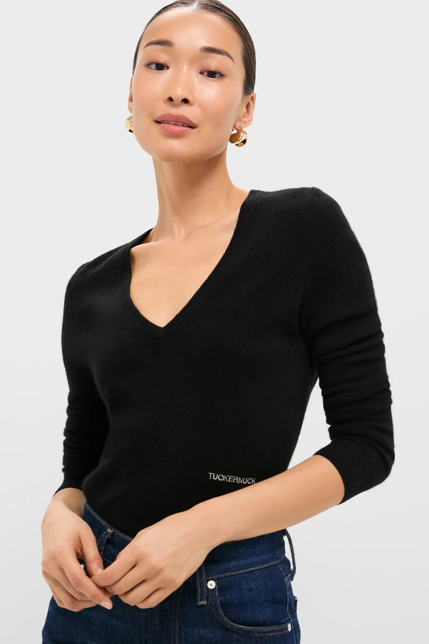 Black Cashmere V-Neck Sweater | Tuckernuck (US)