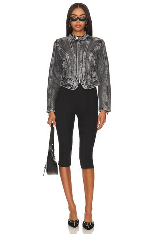 Cindy Cropped Capri Pant in Black | Revolve Clothing (Global)