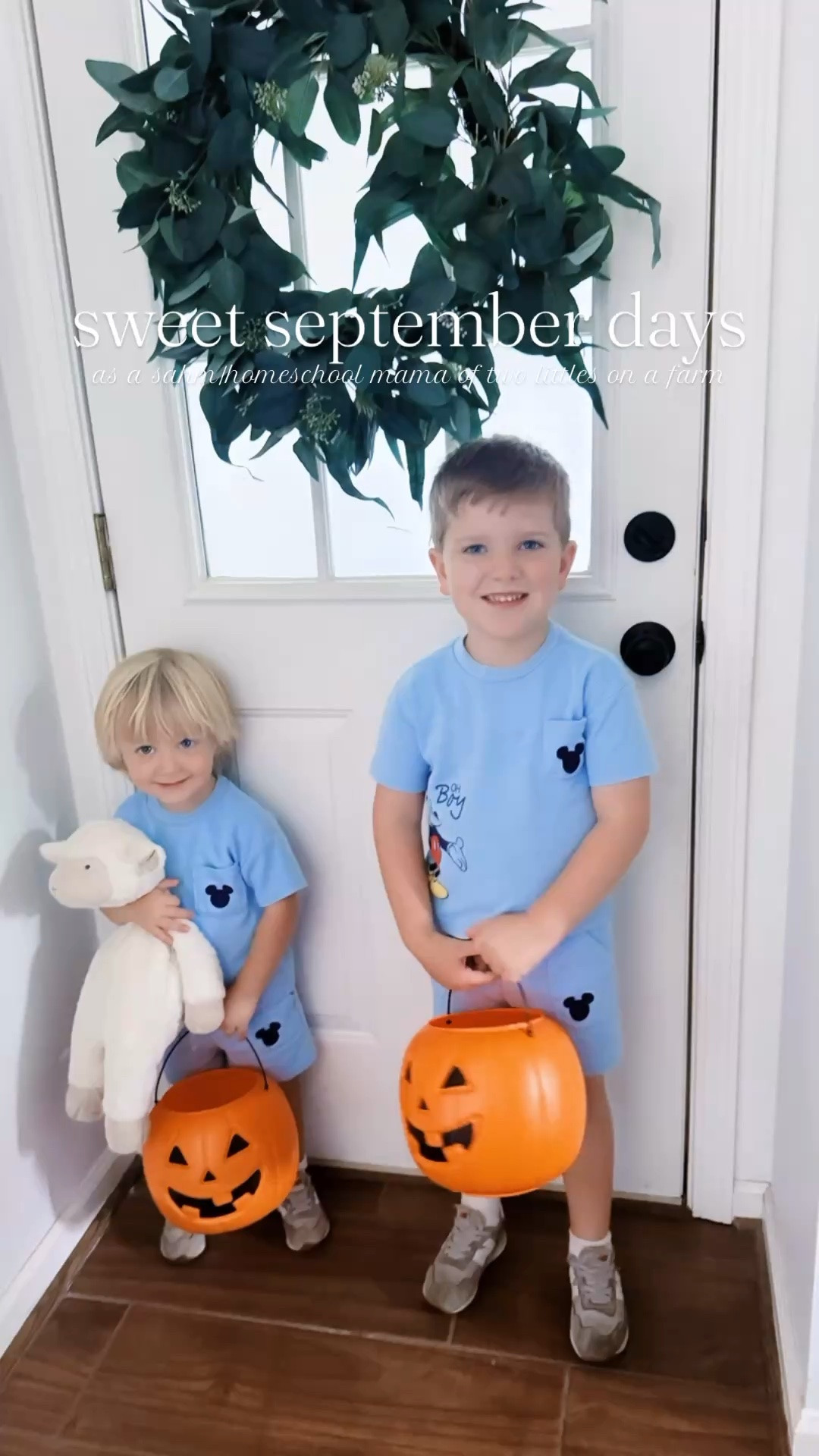 Sweet garage gym mornins 🌅 (always dreamed of having one of these ❤️), Monday morning cleaning 🧼 resets 🧹, fun fall sensory bins 🍁, homeschool learning ✏️, evening trail walks 🌾, getting their Halloween 🎃 candy 🍭 buckets 🪣 (they were so excited 🤭), MomCo & CBS Days 💒, picking berries 🩷💜 and admiring flowers 💐/butterflies 🦋 in the garden 🪴, chasin’ chickens 🐓, baseball ⚾️ field nights 🧢, rainy ☔️ morning crafting 🎨, and so much more!! 💫 Happy “Friday Eve” and Happy Fall, y’all!! 🧡🤎 #septemberdays #lifelately #sweetsimpledays #smalltownlivin #dayswithlittles