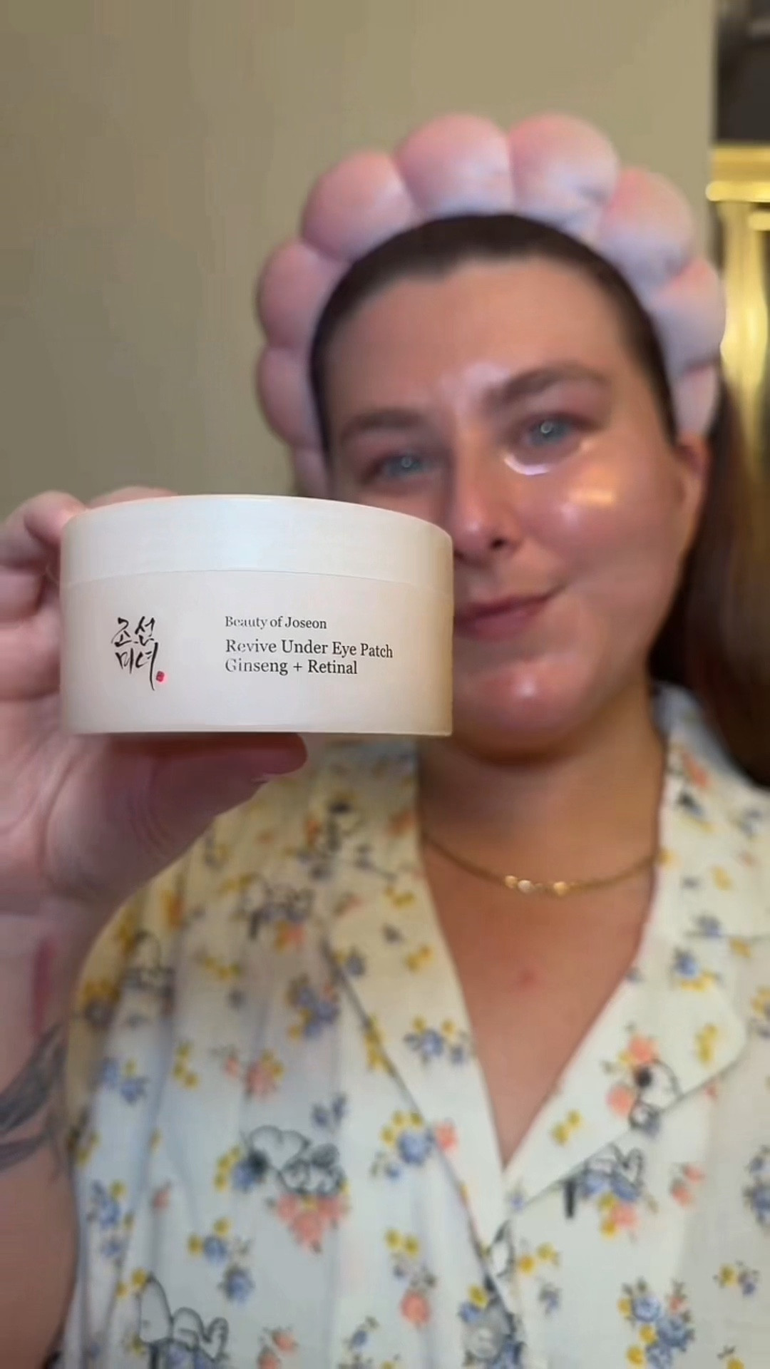 tired under eyes? this is your sign 👀

these instantly make my under eyes look smoother, more hydrated, and refreshed

#undereyes #koreanskincare #skincare #beautyfinds #undereyepatches

#LTKselfcare #LTKgrwm #LTKBeauty
