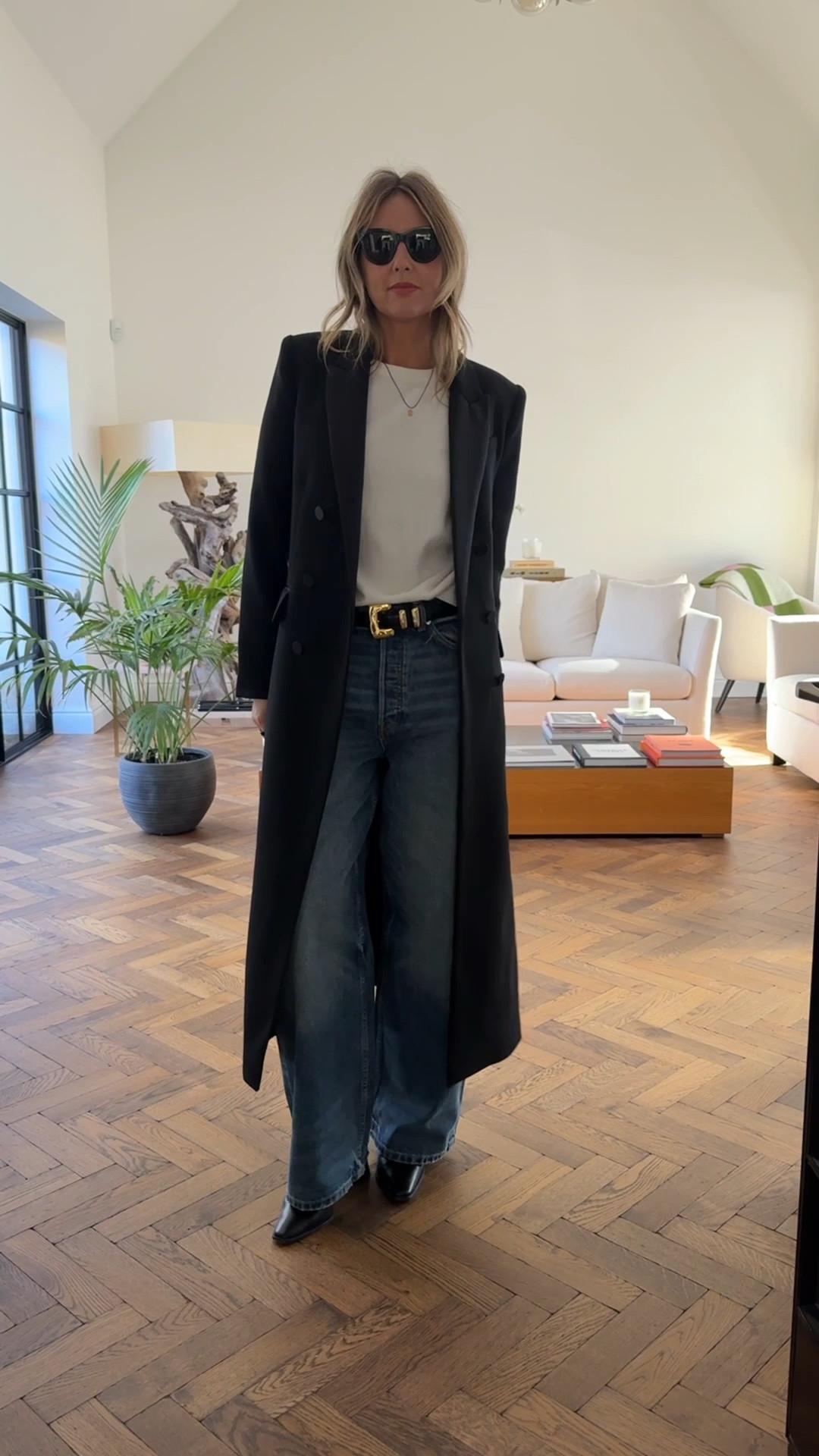 Making my black tuxedo coat work for Work - Weekend + Wedding 

Evening wear | coat | styling | dinner | spring | jacket | three ways | jewellery | wedding guest | wedding outfit 

#LTKuk #LTKsummer #LTKspring