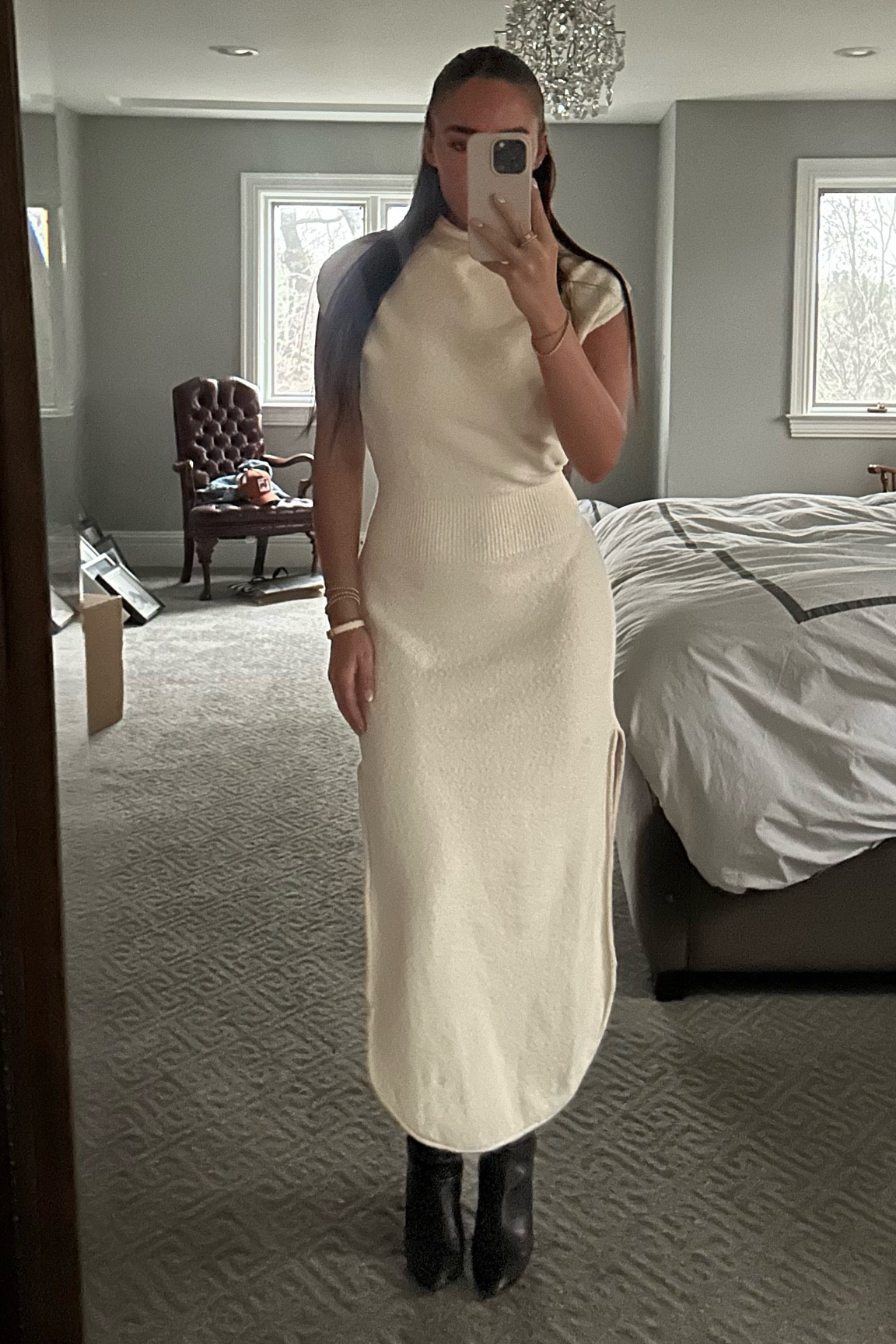 CHRISTMAS EVE OOTD
🪵🧣🧸🎁

dress sz small
boots 7.5 
 