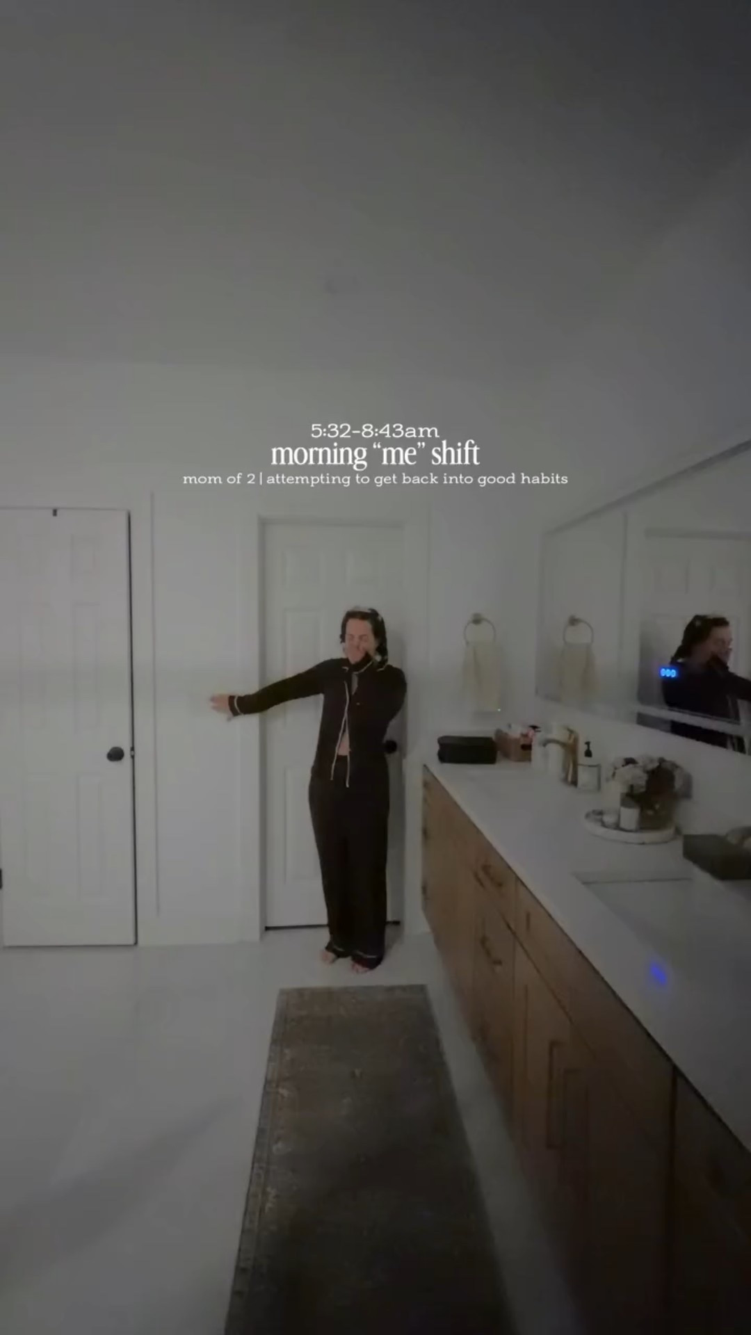Day 1 of getting back into a routine I thrive in! I fell off the wagon a bit when it comes to getting up before my kids. BUT, I’m working on getting back into it. Here are the top 3 benefits I see when I get up before the kids!

1. Productivity boost!! It truly sets the tone for the day. Especially when I get a workout in first thing

2. Peaceful start! No rushing, just me time before the chaos of the day. This helps me react less and be more intentional with my time and mood once the girls are up 

3. Wins first thing! Truly makes me feel like I have a few wins under my belt before the day even really starts