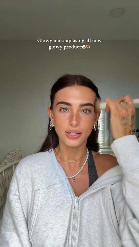 All my fave new glowy products 🫧

#LTKFindsUnder100 #LTKStyleTip #LTKBeauty