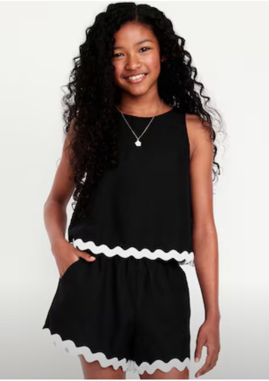 Girls - scallop set, ON SALE, also comes in chambray, would be perfect for summer holidays! 


#LTKKids #LTKSeasonal #shortset #salefinds #oldnavy #girls #girlsset #memorialday #fourthofjuly #under25 #budgetfriendly 


#LTKStyleTip #LTKFindsUnder50 #LTKSaleAlert