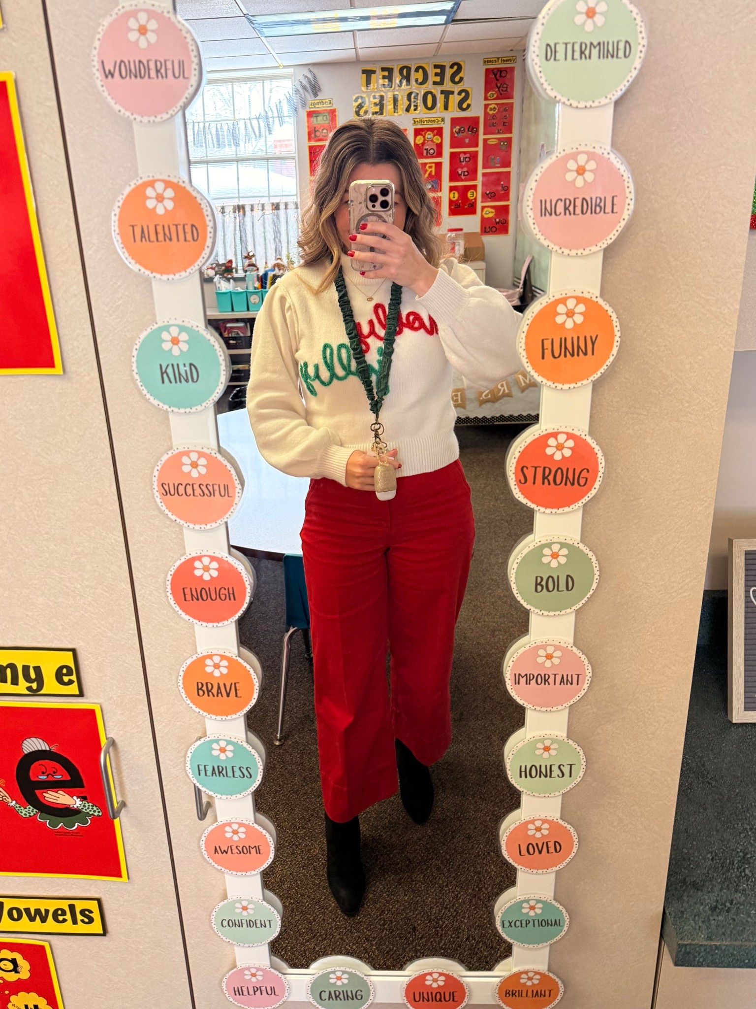 Holiday teacher OOTD👩🏼‍🏫❤️

#LTKootd #LTKmorningroutine #LTKHoliday