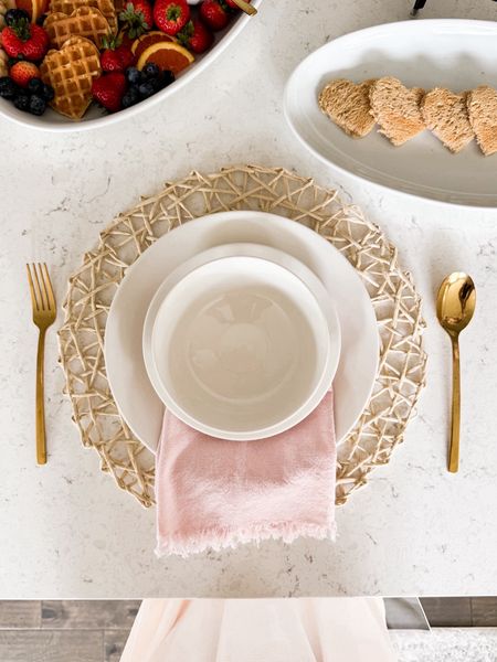 Dinnerware set and serving platter! Serving trays from Kohl’s 

#LTKfindsunder100 #LTKhome