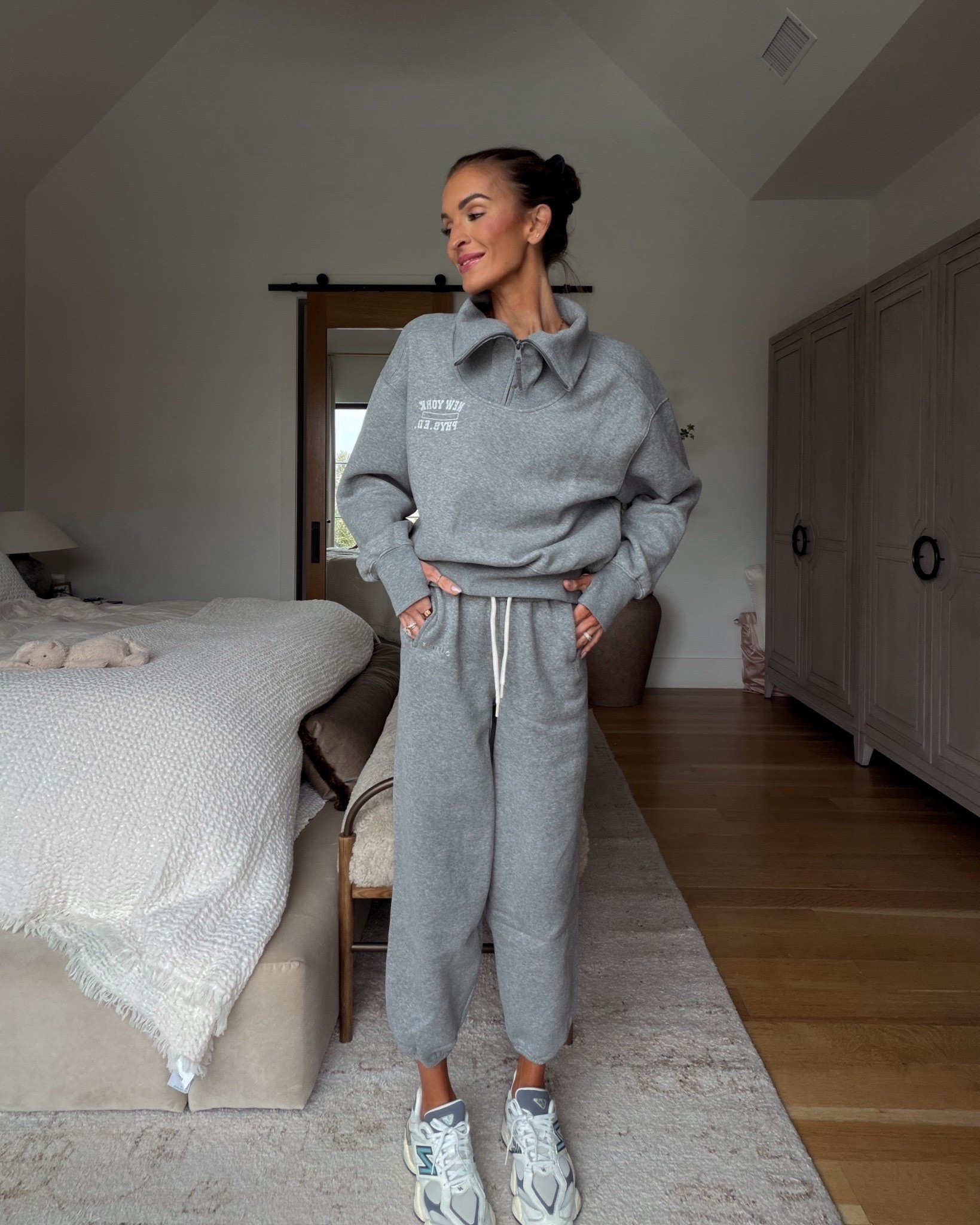 just saw my joggers + quarter zip ate both on major sale! 👏🏼

#LTKSaleAlert