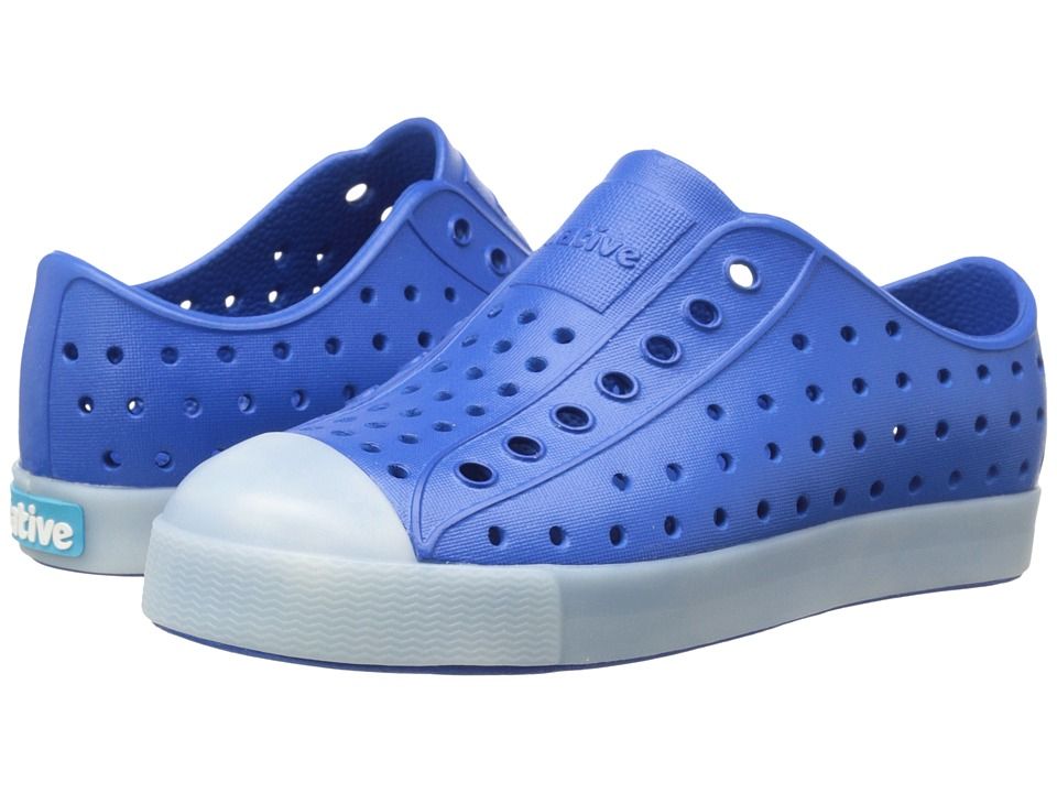 Native Kids Shoes - Jefferson (Toddler/Little Kid) (Victoria Blue Glow In the Dark) Boys Shoes | Zappos