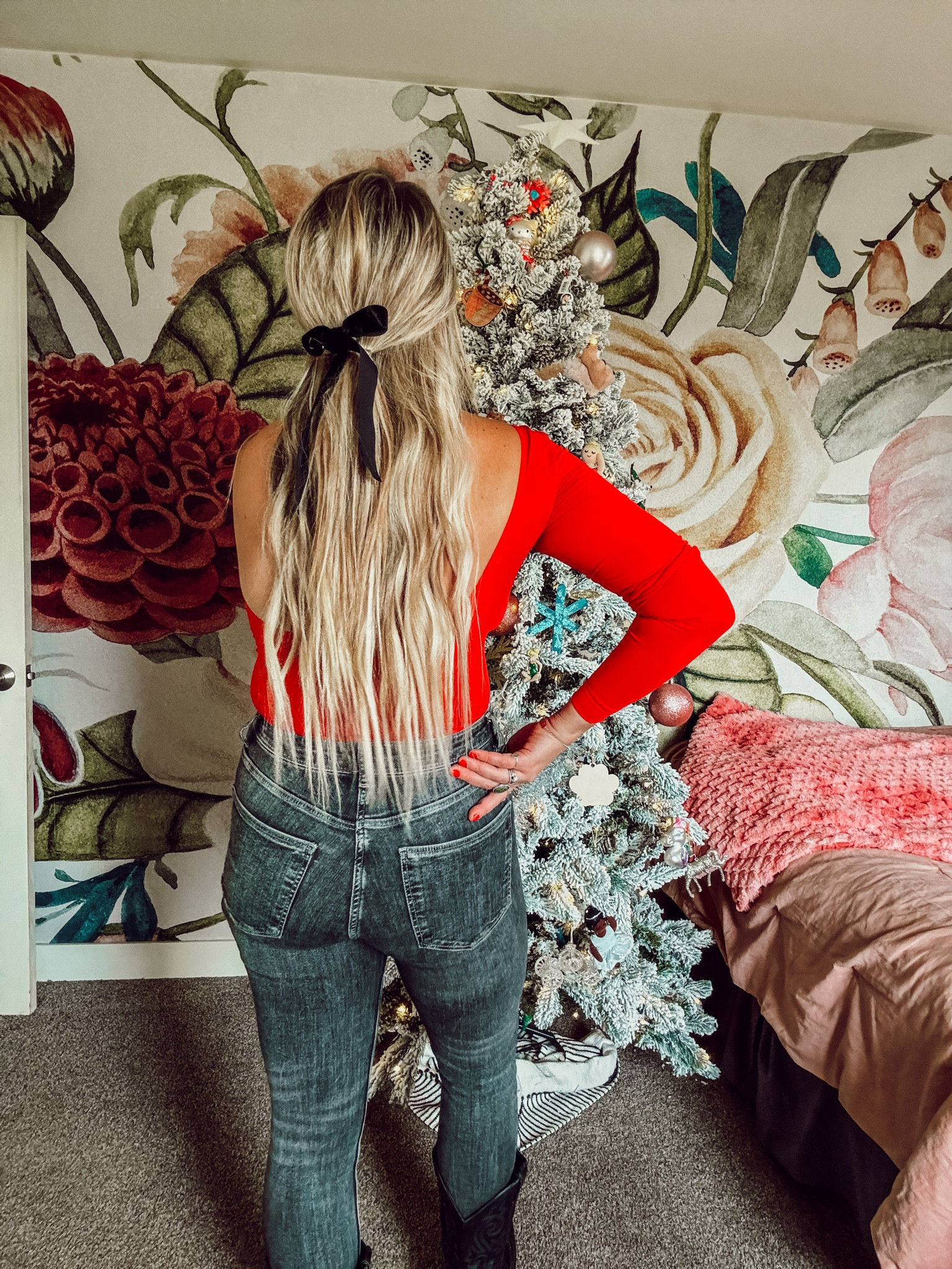 DIY velvet hair bows ✨✨

#LTKHoliday #LTKSeasonal #LTKstyletip