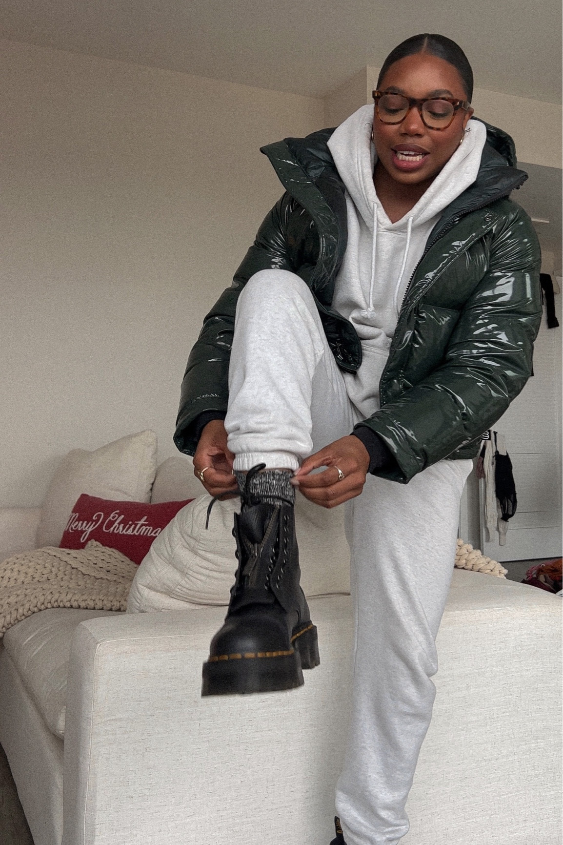 Favorite winter/fall boots. Obsessed with these Dr. Martens 🫶🏾—style name ‘sinclair’

I’m typically a size 9 in womens, but i sized a whole size down and went with a US 8 and can still wear a thick cozy sock comfortably. 

*note, if you have wide feet like me, give yourself time to break them in 🤧 

#LTKshoecrush #LTKfit