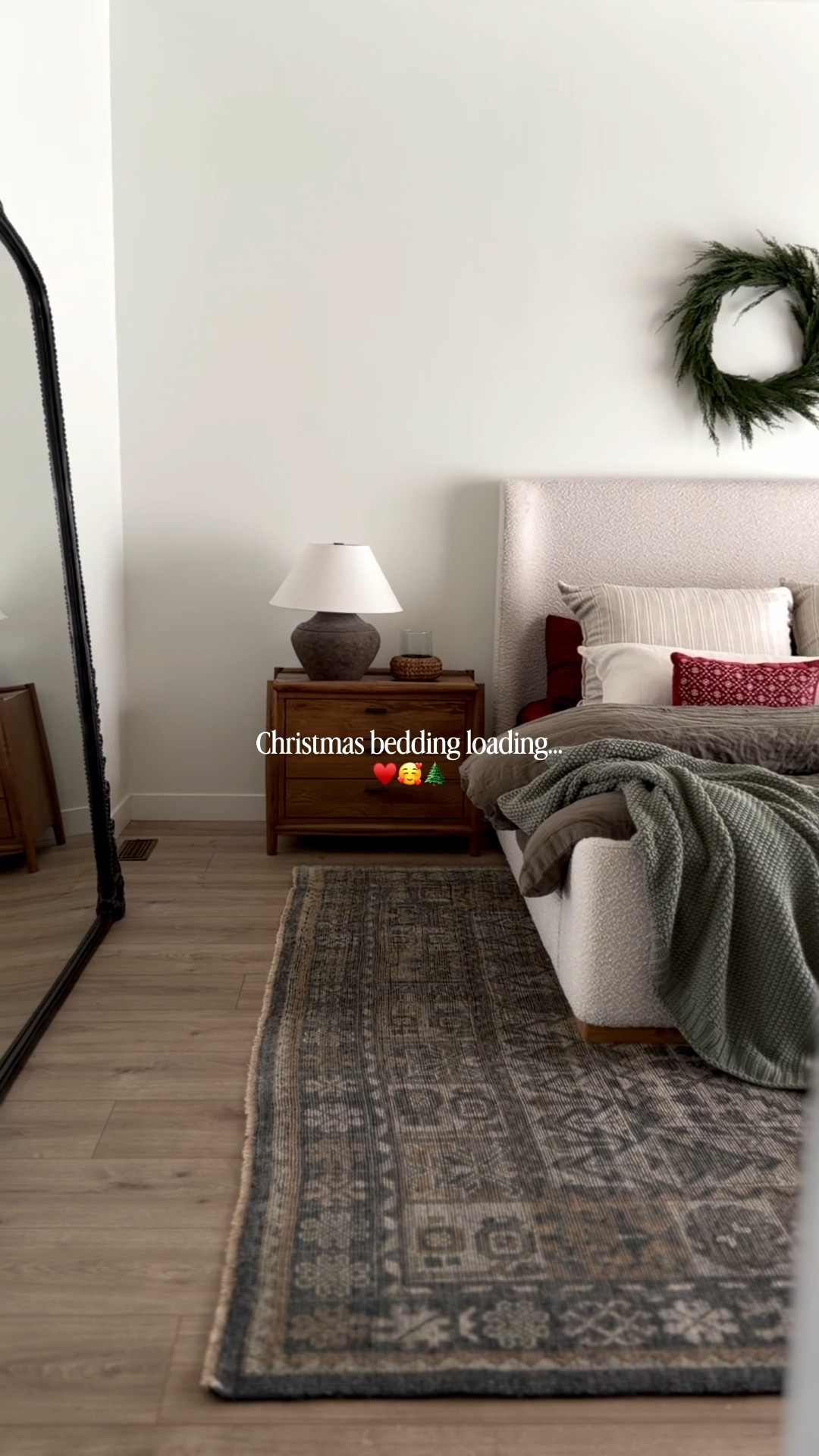 ♥️ Hello Christmas bedding! 😍 I paired these burgundy linen sheets with a dusty olive duvet cover, topped with a 100% cotton knit blanket (in dried sage). 

@onequince has the coziest bedding for all seasons! #quincepartner

#bedroom #burgundybedding #christmasbedding #greenbedding


#LTKHome #LTKHoliday