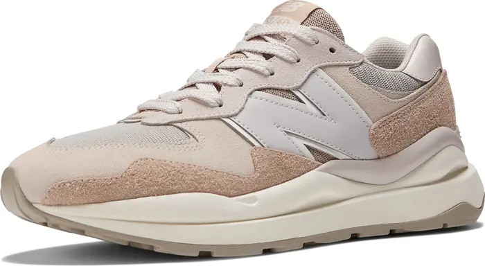 5740 Sneaker | Nordstrom