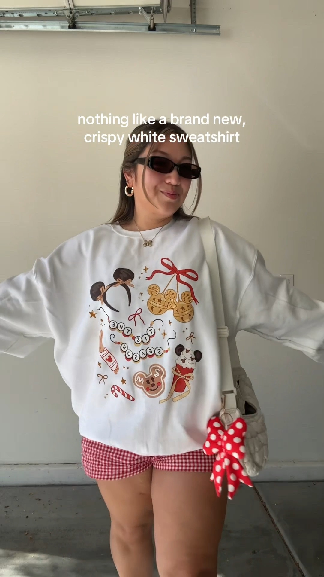 Cutest holiday disney sweatshirt ❣️

#LTKGiftGuide #LTKHoliday #LTKSeasonal