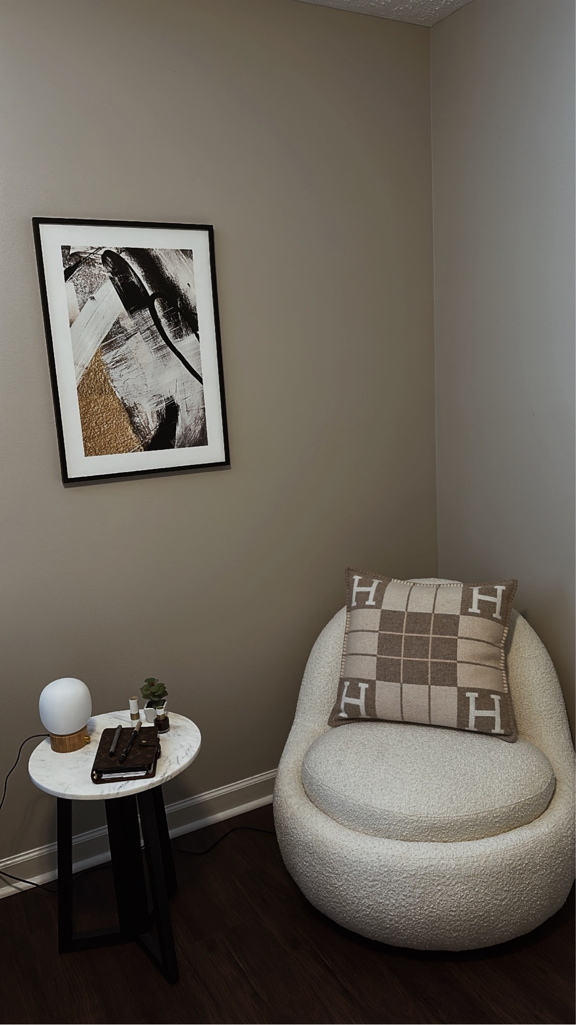 Favorite lil corner of my office 🤎

#LTKhome #LTKunder100