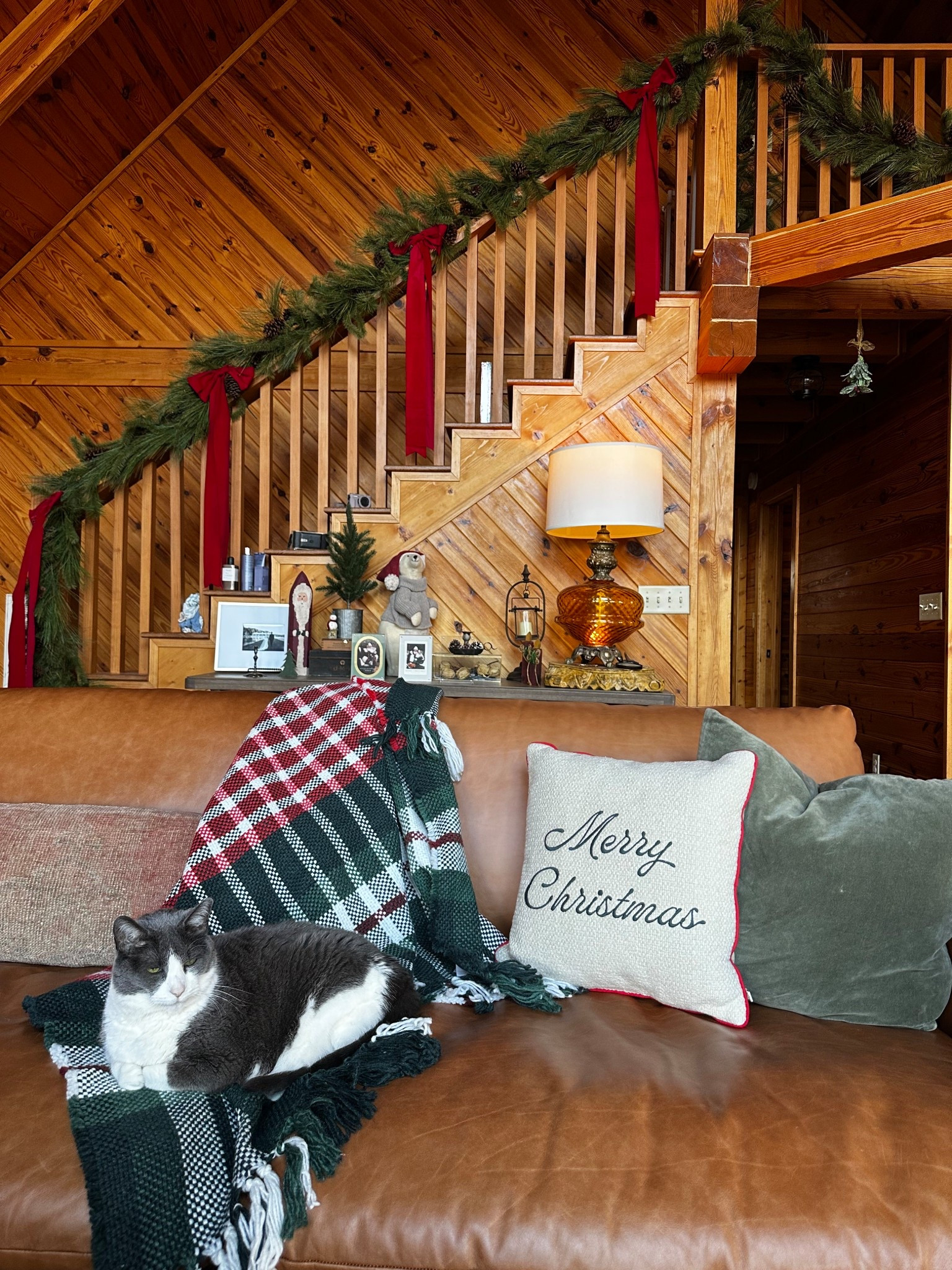Christmas in the cabin 

#LTKHome #LTKFindsUnder50 #LTKHoliday