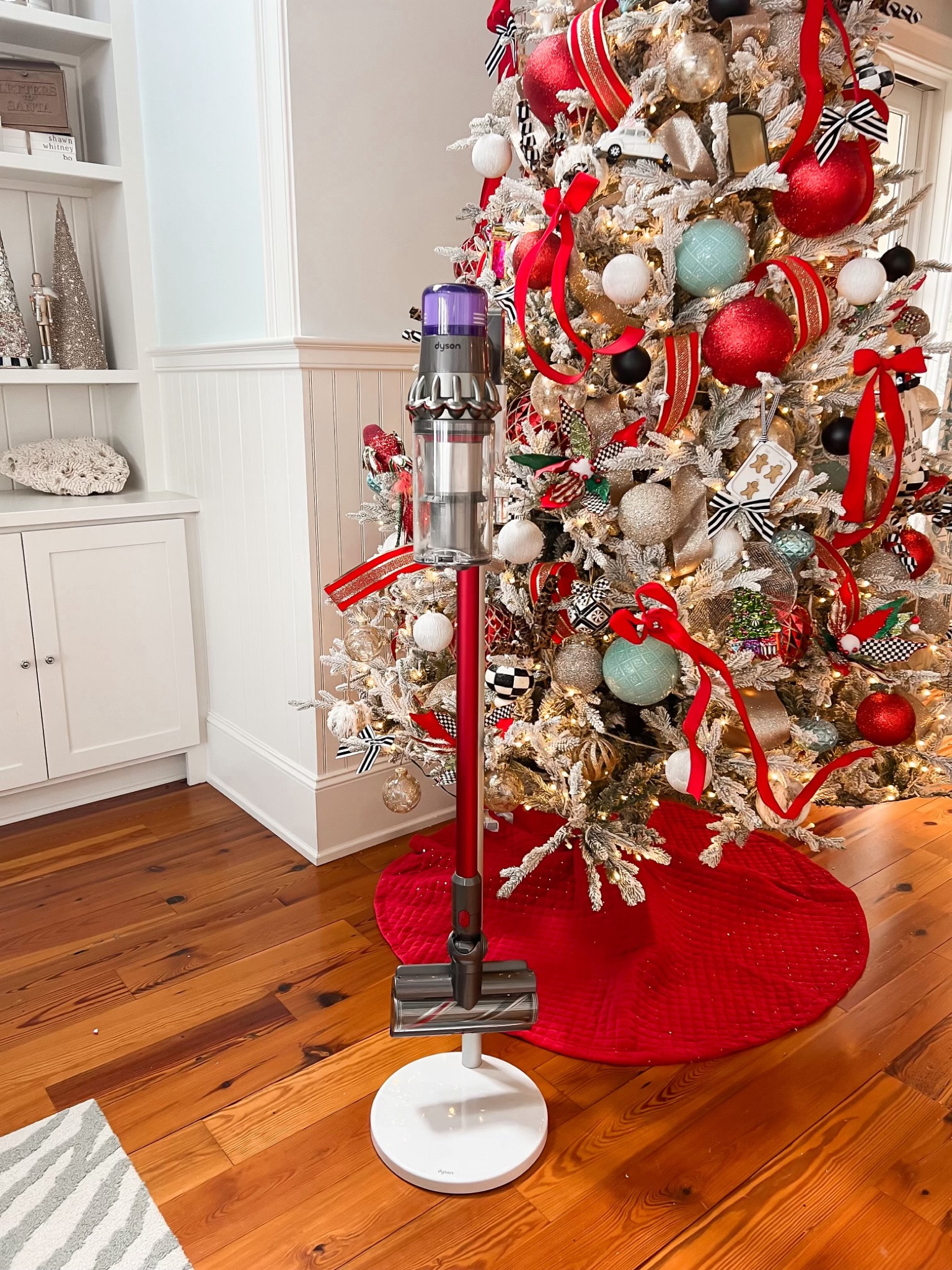 The best dyson Vacuum I’ve owned. I love the grab & go stand! Home gift guide Gift idea for her Black Friday deals @qvc #LoveQVC #ad #LTKCyberweek

#LTKGiftGuide #LTKSeasonal #LTKhome