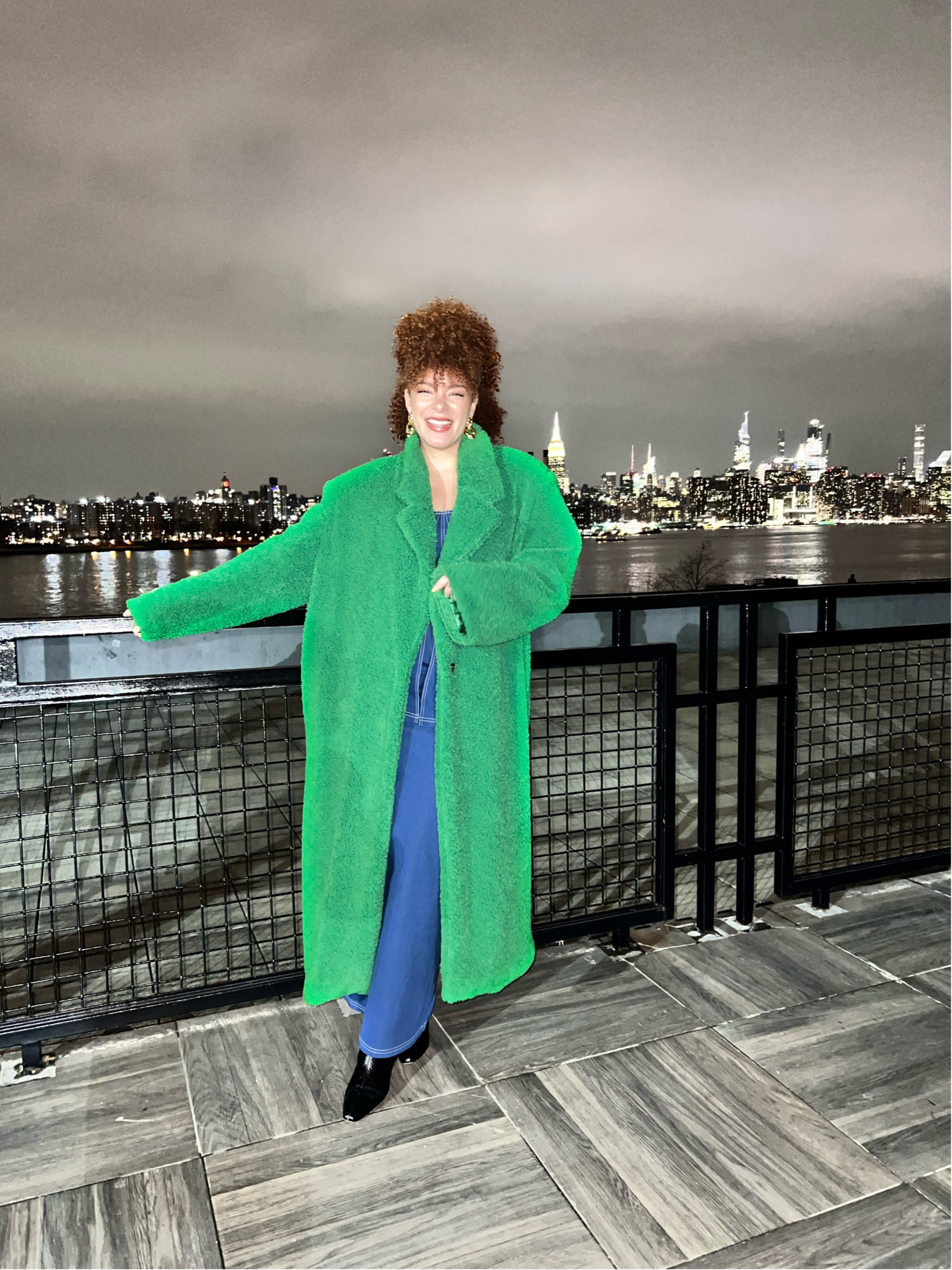 Oversized green coat! It's so comfy & warm. I'm wearing a size Small! ✨

winter coats, winter outfits 

#LTKstyletip #LTKworkwear #LTKMostLoved