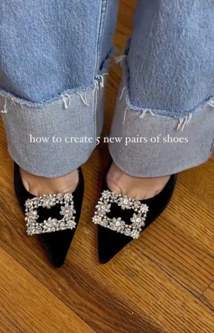 Gone are the days of 1000 shoes I’ll wear exactly two times 😅 I tried these heels/flats clip ons and I’m forever changed! 

It’s literally a new pair of shoes without having to break in a brand new heel! 

_____________________
-shoe charms/clip ons 🎀 
-my goto heels, especially a little kitten pump 💅

#LTKHoliday #LTKootd #LTKFindsUnder50