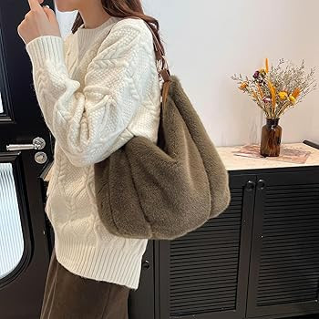Fluffy Tote Bag Winter Fuzzy Purses for Women Faux Fur Bag with Strap Soft Furry Handbag Plush Cr... | Amazon (US)
