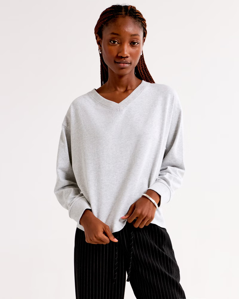 Long-Sleeve Jersey Oversized V-Neck Tee | Abercrombie & Fitch (US)