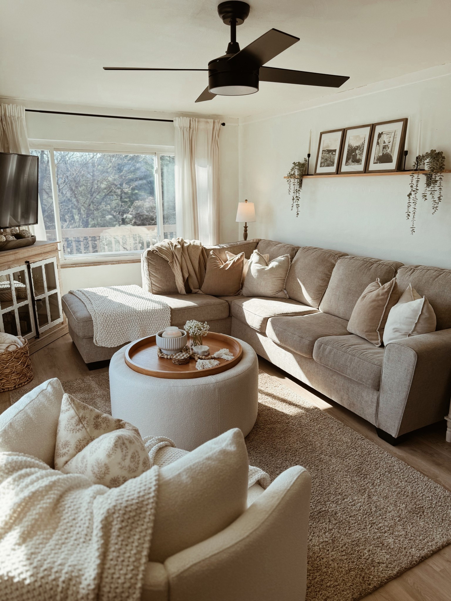 I’m obsessed with the Beautiful by Drew like at Walmart! How cute is this new coffee table? It matches the accent chair 🫶🏼

#LTKSaleAlert #LTKSpringSale #LTKHome