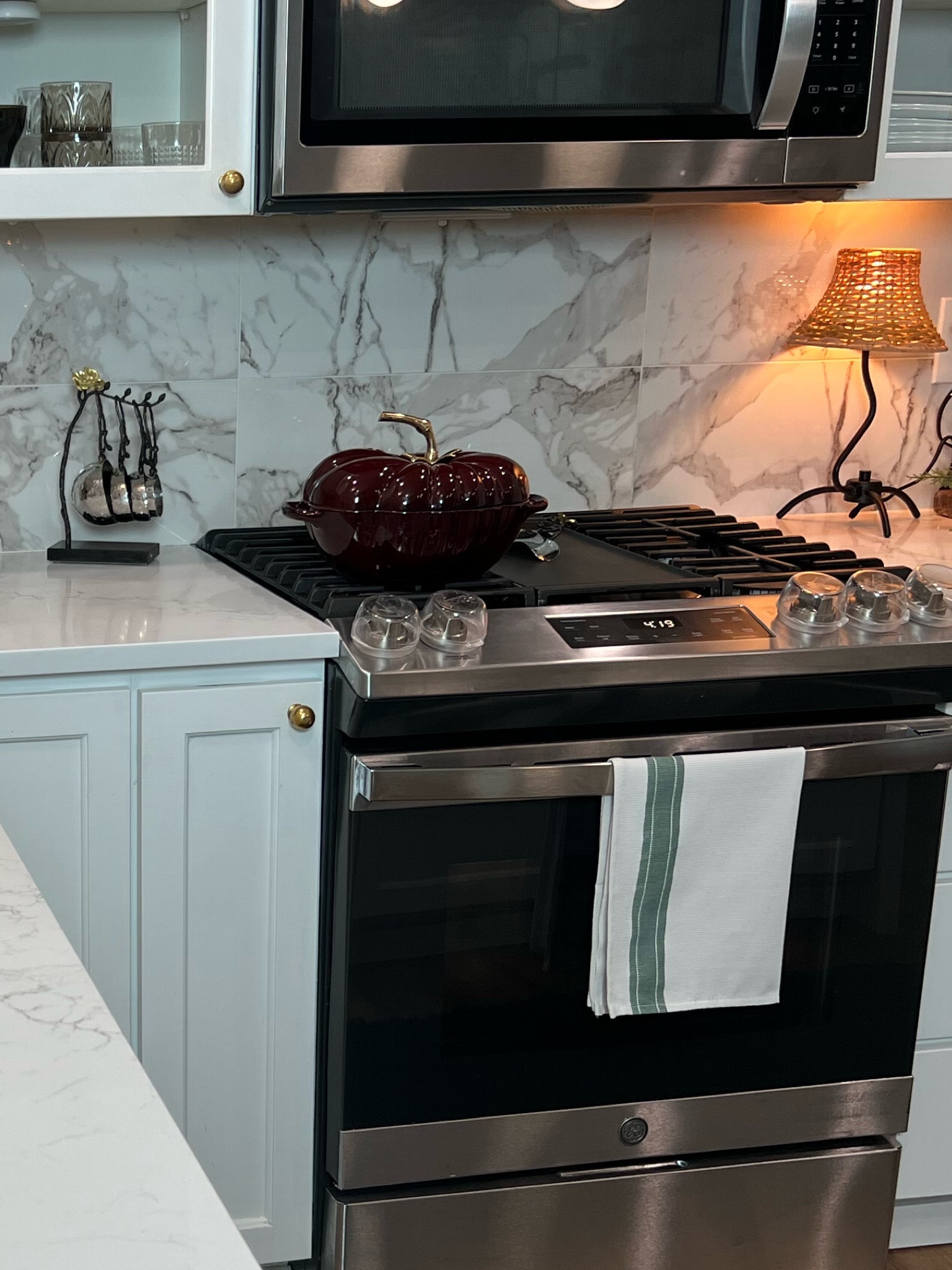 Shop my kitchen 

Kitchen Christmas decor, staub, tomato staub, cast iron, Michael aram, measuring cups, table lamps, decor, kitchen decor 

#LTKhome #LTKGiftGuide #LTKstyletip