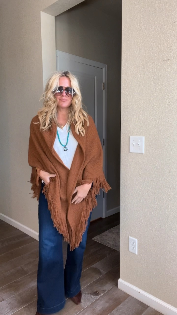 ✨Tap the bell, save and ❤️ start here over 40 fashion, midlife style, midsize fashion and luxury looks for less.  
Run and grab this ruana before it disappears!

👑 Helping you look good, feel good.-Lindsey Denver   Check back daily for belly-friendly style, confidence, and Outfit Physics™.

#LTKOver40 #LTKPlusSize