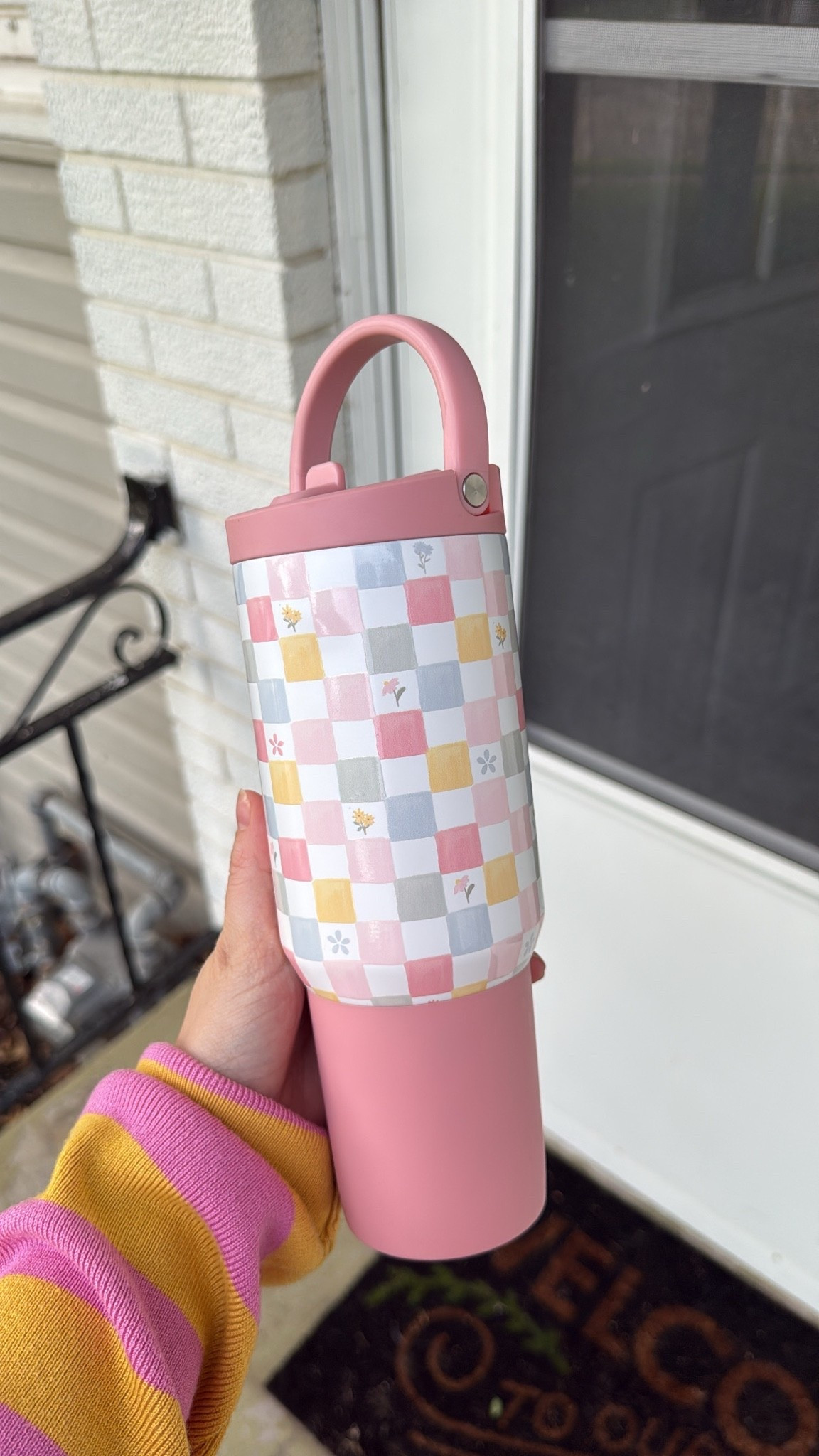 My daughter’s new water bottle! She loves my Hydrojug sport, so I had to get her her own and she picked out this cute new pattern!! 💗🌸

#LTKKids #LTKActive #LTKmomlife